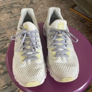 ON cloud swift size 8.5